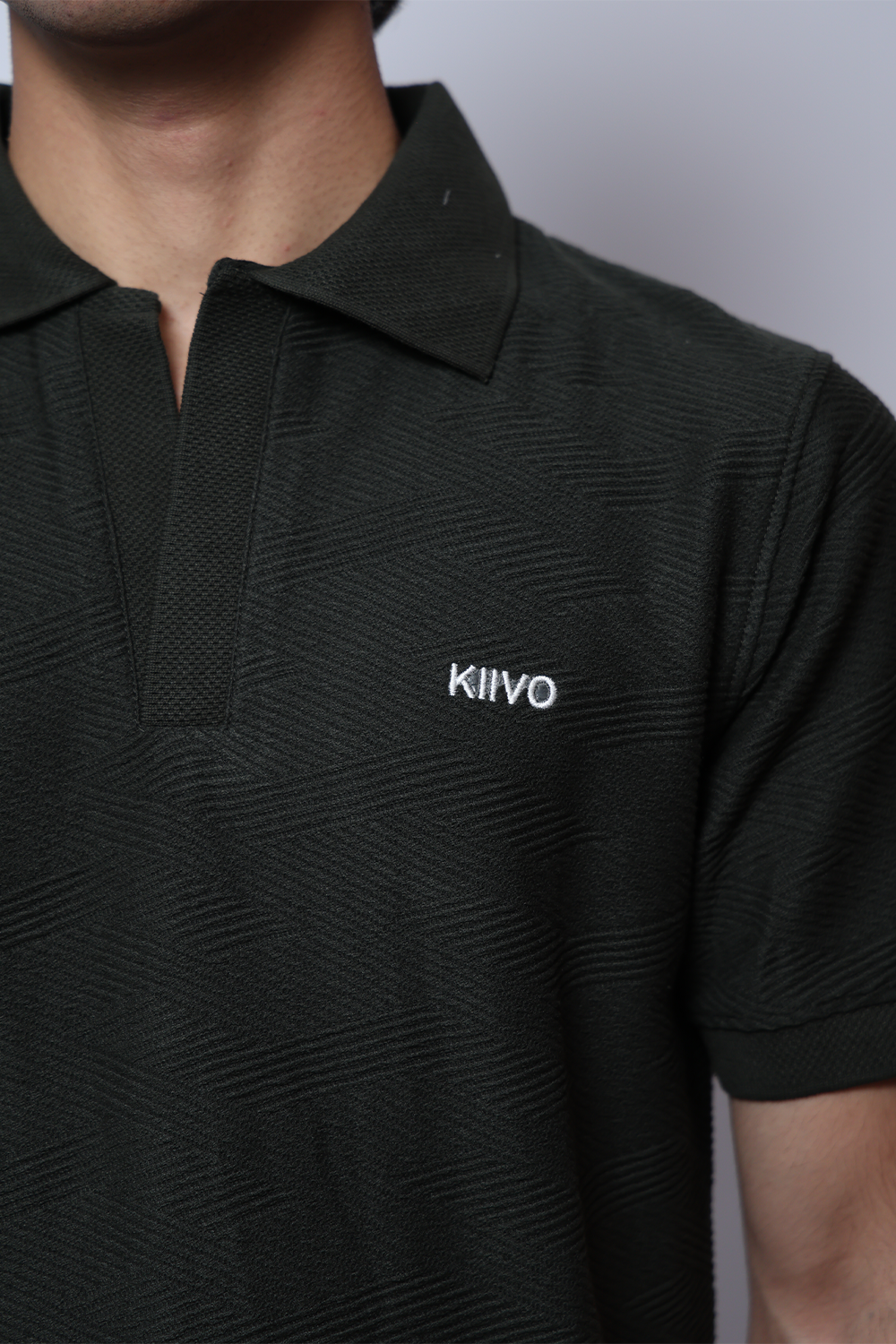GREEN TEXTURED KNITTED POLO