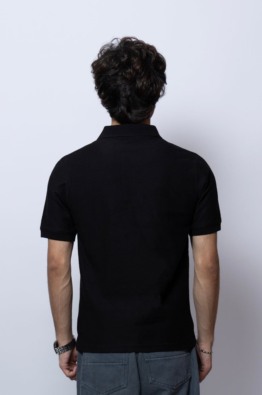 BLACK TEXTURED KNITTED POLO