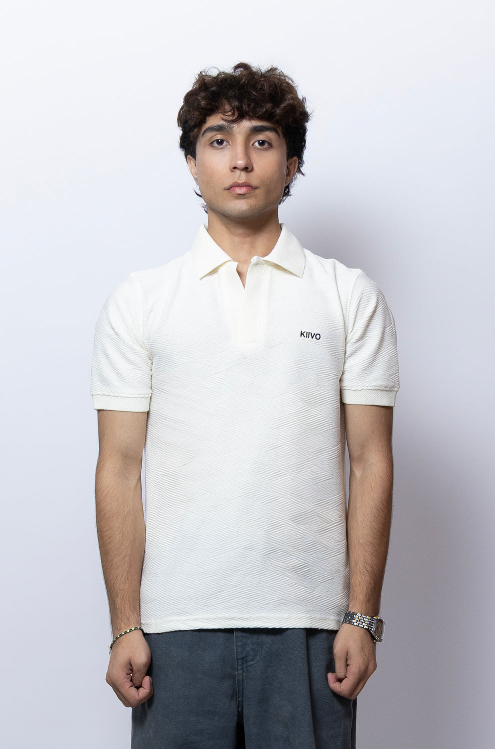WHITE TEXTURED KNITTED POLO