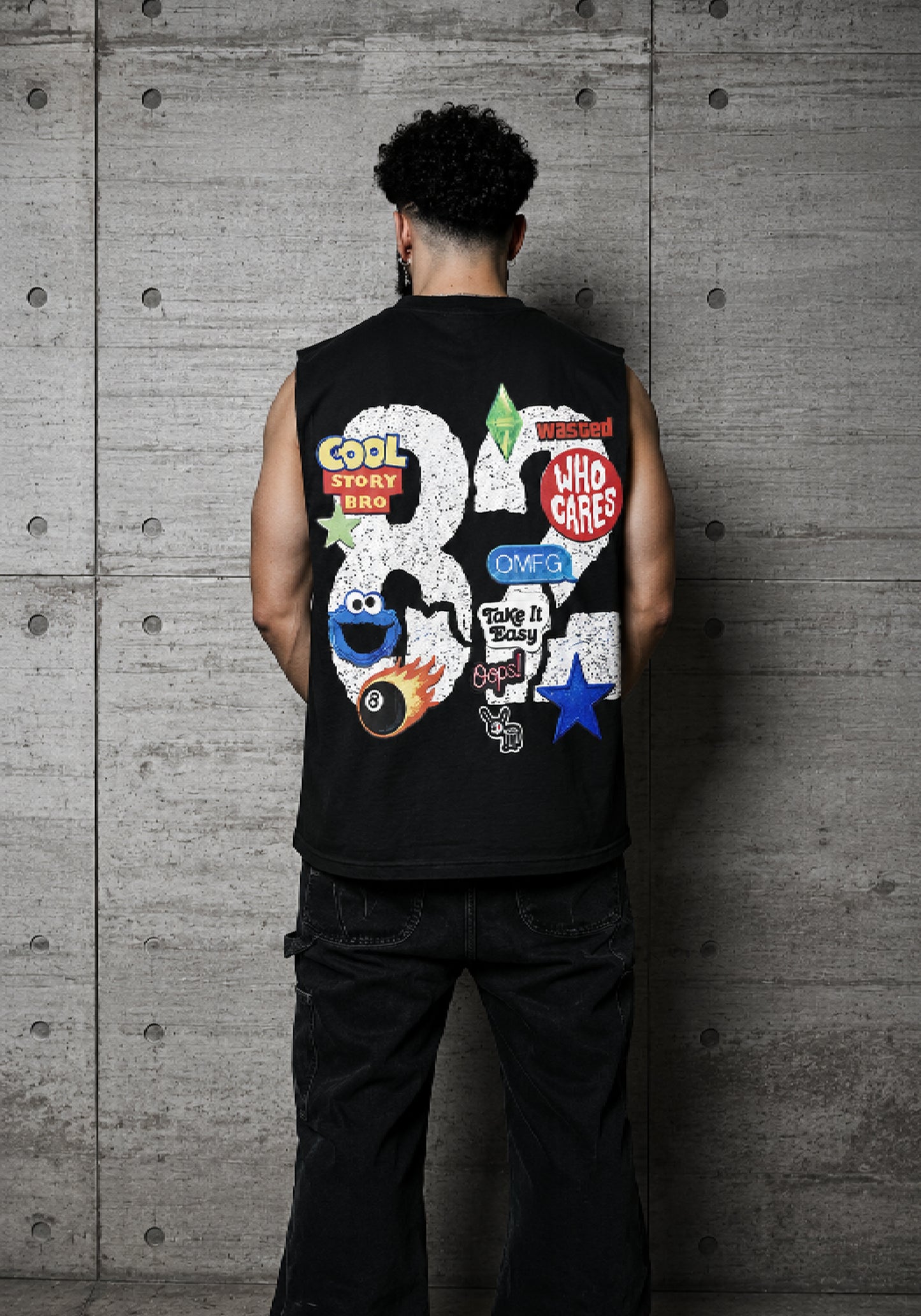 BLACK 82 TANK TOP